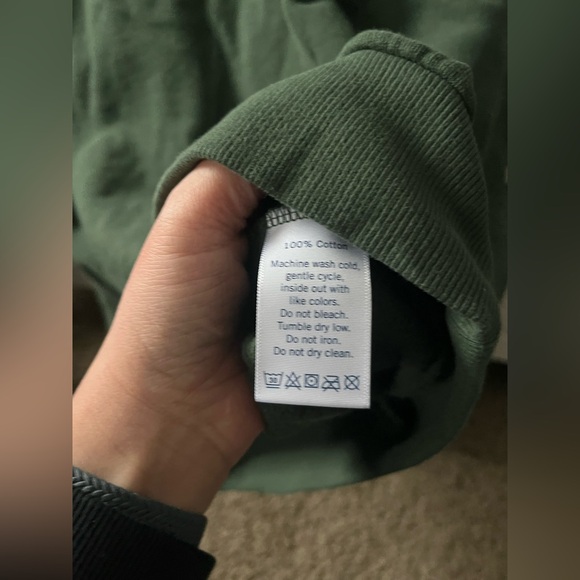 Worn once varsity stripe Clare v. Sweatshirt - Picture 2 of 4